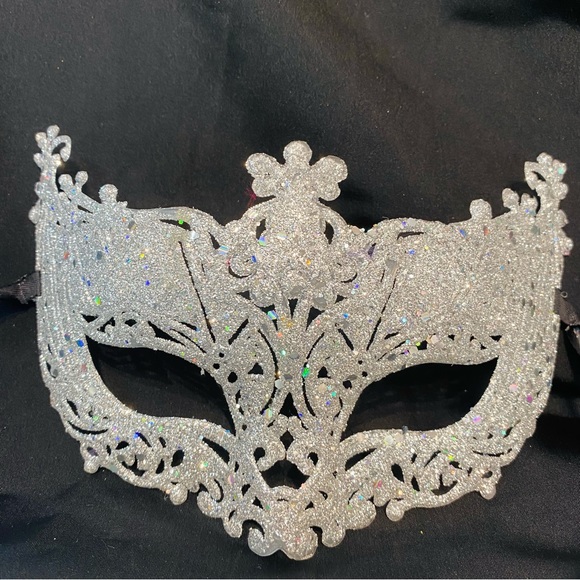 Silver Glitter Carnival Sparkle Masquerade Face Mask. - Picture 2 of 4